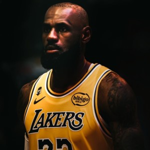 kaiyun-并列历史第一！詹姆斯第19次晋级季后赛 追平斯托克顿马龙纪录